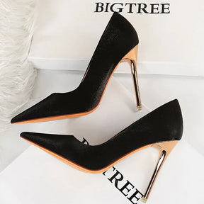 Scarpin Salto Alto Especial Modelo MICHELLE